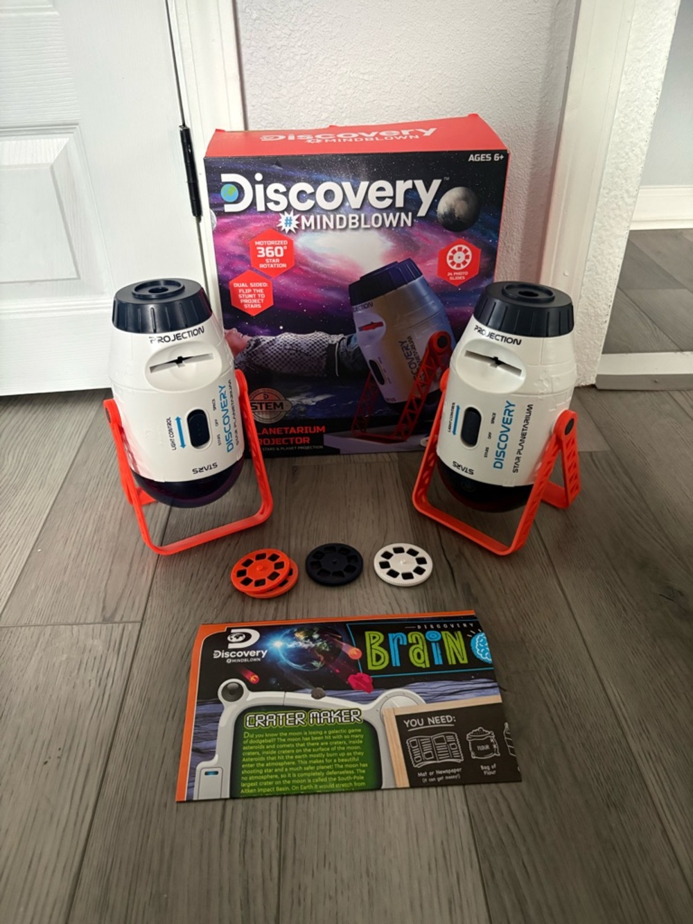 Discovery Mindblown Planetarium Projector in Red & White